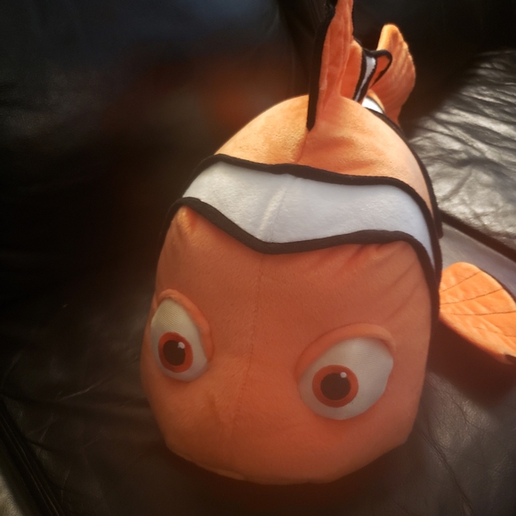 Finding Nemo Jumbo Plush hasbro Disney Pixar Extra Big Toy Clown Fish 28… - Picture 4 of 6